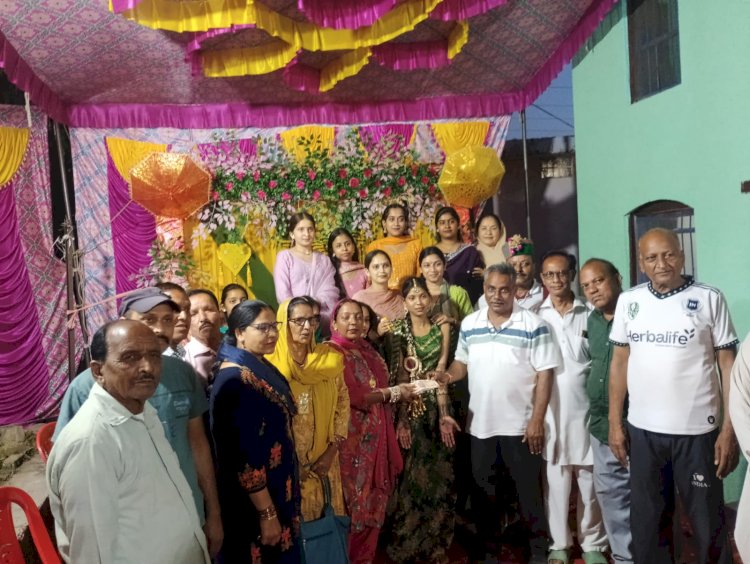 चोंत्रा गांव में वैवाहिक समारोह में पहुंचे नरेश कुमार दर्जी, नवदंपति को दिया आशीर्वाद