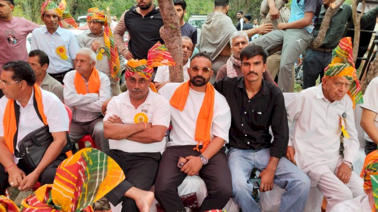 जोह गांव में आयोजित कुश्ती मेला / छींझ दंगल के लिए नरेश कुमार दर्जी ने ₹51 हजार का सहयोग दिया