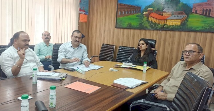 शिक्षण संस्थानों के आस-पास संदिग्ध गतिविधियों पर रखें कड़ी नजर