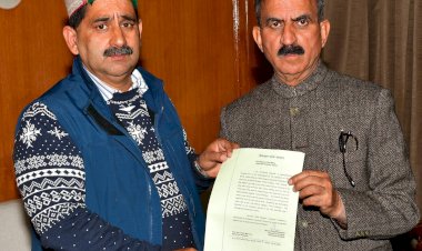 मुख्यमंत्री से उप-मुख्य सचेतक ने भेंट की