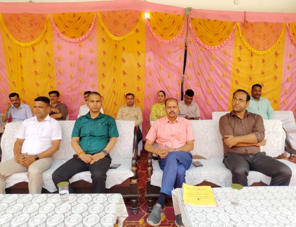 भोरंज में एआरओ, पीठासीन और मतदान अधिकारियों को करवाया पूर्वाभ्यास