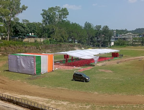 प्रधानों-उपप्रधानों के शपथ ग्रहण समारोह के लिए सजने लगा बहुतकनीकी महाविद्यालय का मैदान