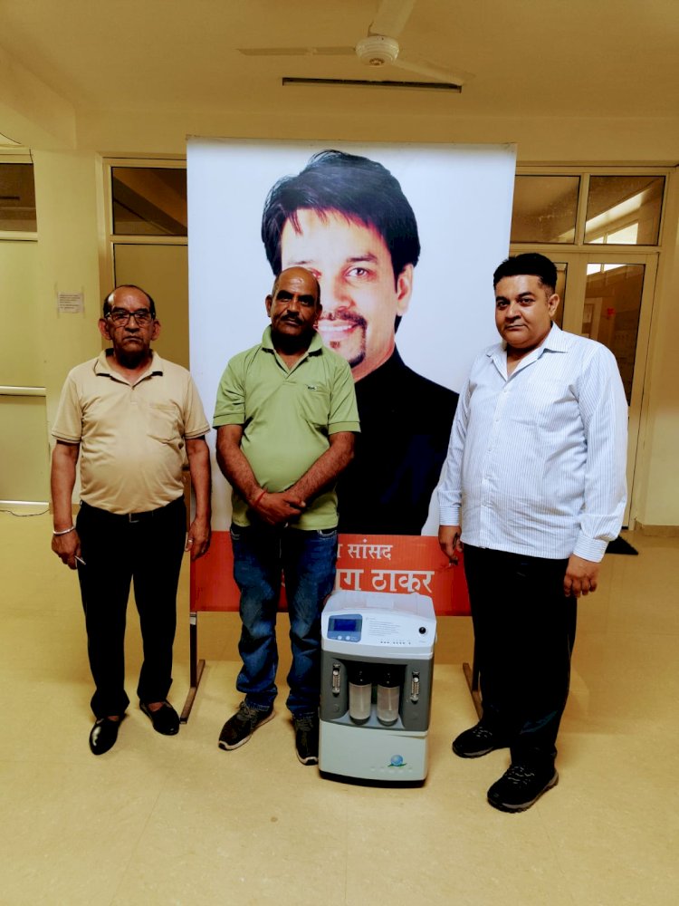 सांस की बीमारी से पीड़ित मरीजों को 'प्रयास' संस्था ने उपलब्ध करवाएं ऑक्सीजन कंसंट्रेटर