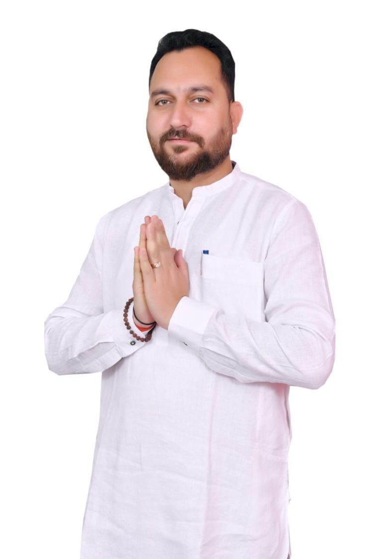 जिला मुख्यालय के स्कूलों का नहीं होगा विलय, अपनी पसंद के बोर्ड वाले स्कूल से पढ़ सकेंगे विद्यार्थी: आशीष