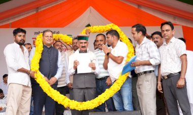 मुख्यमंत्री ने 4,967 लाभार्थियों को 20.61 करोड़ रुपये से अधिक की वित्तीय सहायता वितरित की