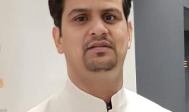 सहकारी समितियों को सुदृढ़ करने को लेकर महासंघ ने सहायक पंजीयक से की चर्चा