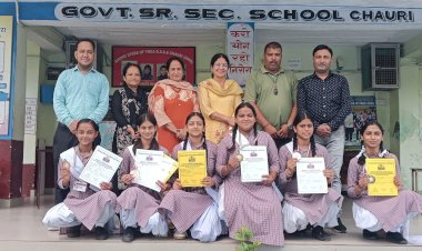 राजकीय वरिष्ठ माध्यमिक पाठशाला चौरी की छात्राओं का शानदार प्रदर्शन: जिला स्तरीय प्रतियोगिता में जीते 3 गोल्ड, 2 सिल्वर और 1 ब्रॉन्ज मेडल