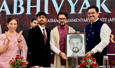 लोकतांत्रिक संवाद और शास्त्रार्थ भारत की सभ्यतागत परंपरा का अभिन्न हिस्सा, पश्चिम से आयातित अवधारणा नहीं: अनुराग सिंह ठाकुर