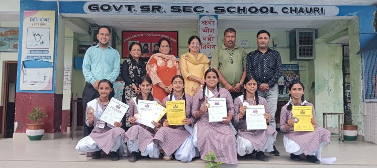राजकीय वरिष्ठ माध्यमिक पाठशाला चौरी की छात्राओं का शानदार प्रदर्शन: जिला स्तरीय प्रतियोगिता में जीते 3 गोल्ड, 2 सिल्वर और 1 ब्रॉन्ज मेडल