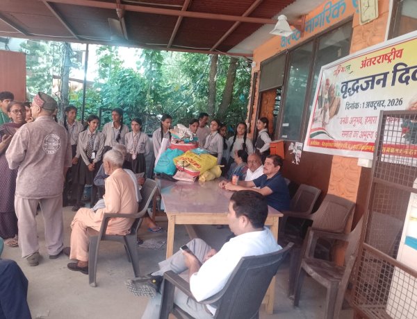 अंतर्राष्ट्रीय वृद्धजन दिवस पर नागरिक वरिष्ठ केंद्र हमीरपुर में वरिष्ठजनों से किया संवाद