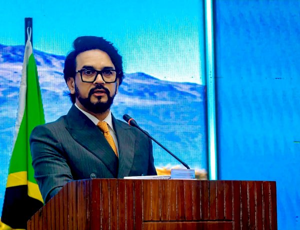 जलवायु वित्त विकसित देशों का दायित्व, दान नहीं: अनुराग सिंह ठाकुर ने हिमालयी क्षेत्रों में आपदा प्रतिरोधक क्षमता बढ़ाने के लिए वैश्विक सहयोग का किया आह्वान