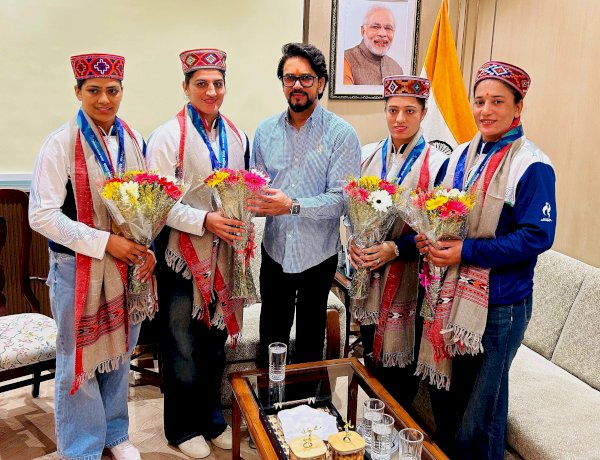 हिमाचल की बेटियां देश का गौरव, महिला कबड्डी टीम की स्वर्णिम सफलता पर अनुराग सिंह ठाकुर ने किया सम्मानित